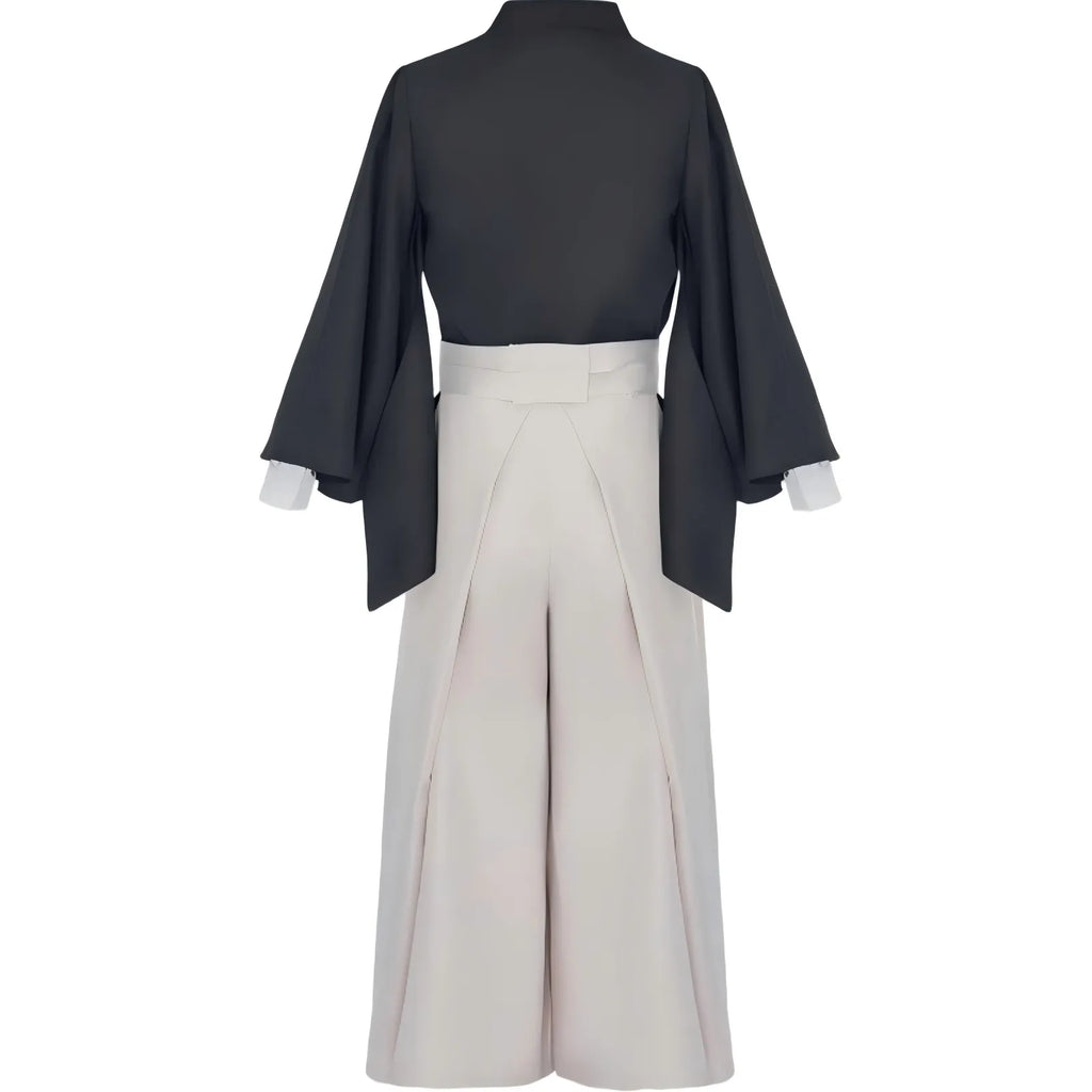 back view of zenin naoya cos outfit, black kimono top and beige hakama pants